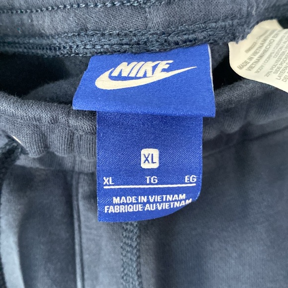 Nike Sweat Shorts XL- Blue - Picture 3 of 3